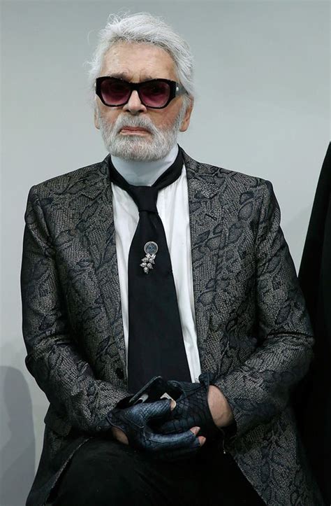 karl lagerfeld chanel kollektion|karl lagerfeld cause of death.